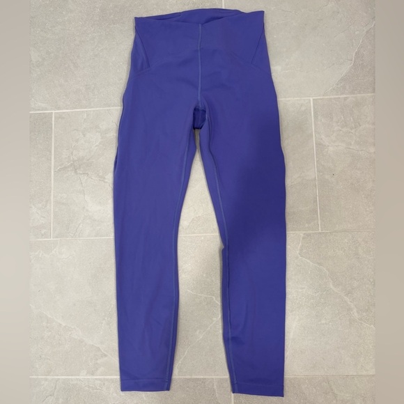 Lululemon InStill High-Rise 25’’ Tight in Charged Indigo Size 6 - Picture 11 of 12